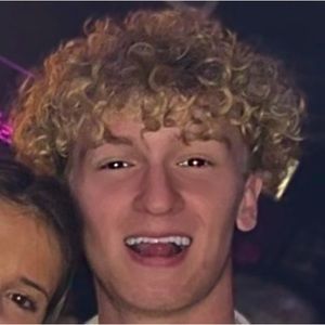 Meet your Posher, Wesley